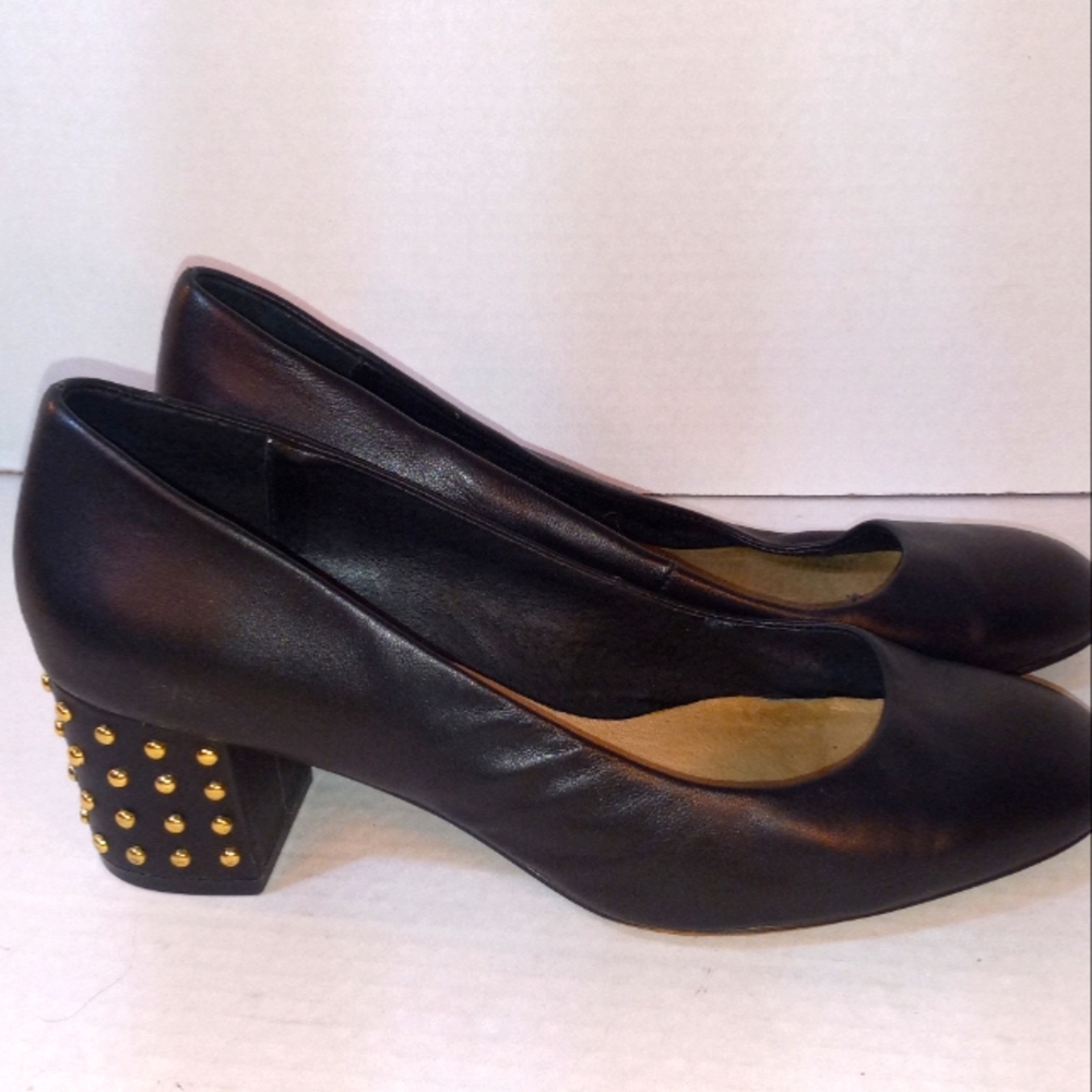 3/$30 Maiden Lane heels